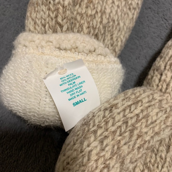 Beige wool extra-warm mittens - Picture 3 of 3